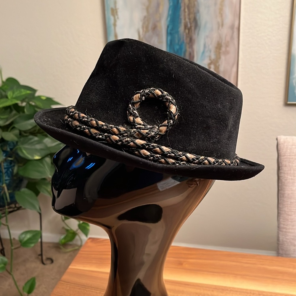 CHAMP “Feel The Felt” MIKELS Men’s Wear